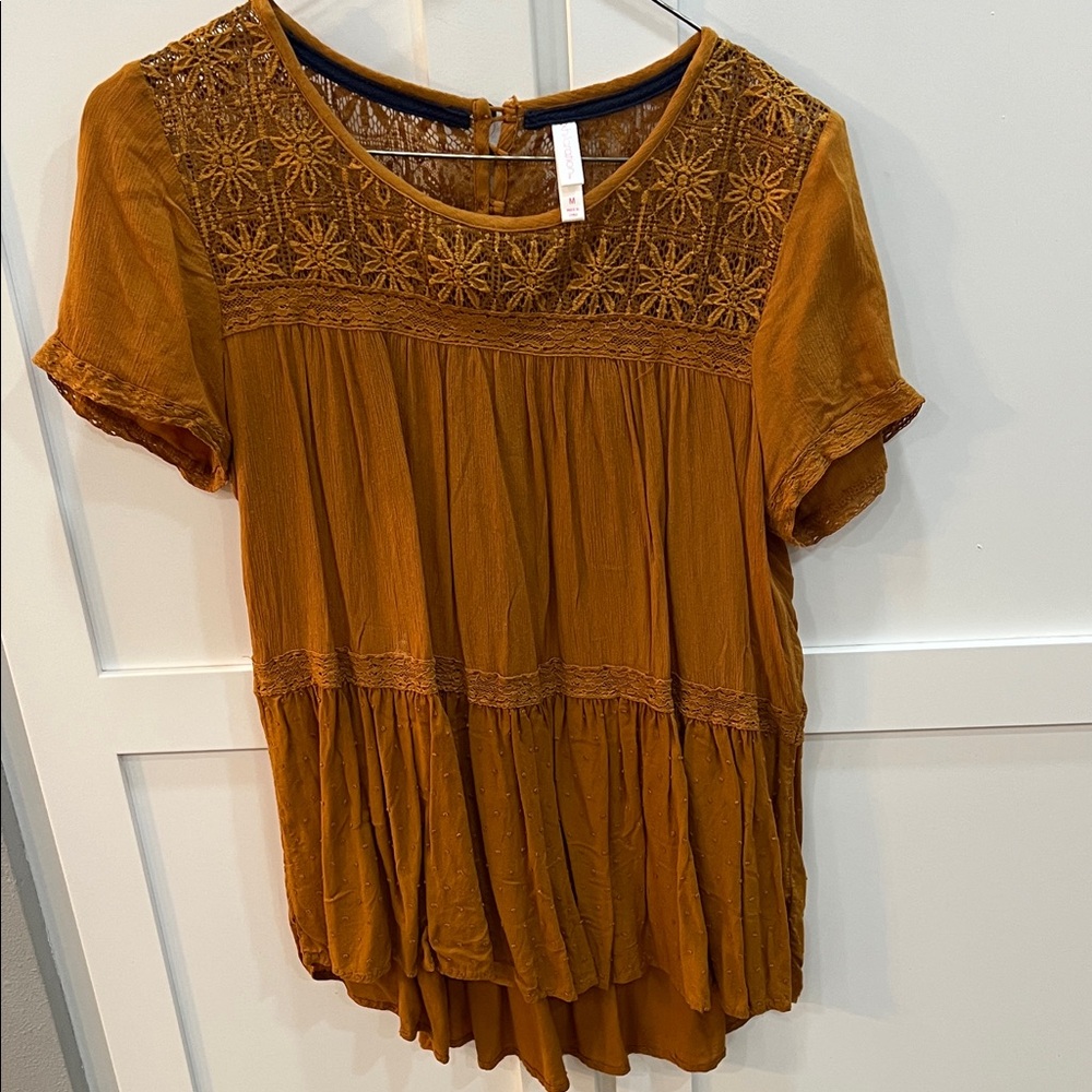 Xhilaration Mustard Lace Blouse